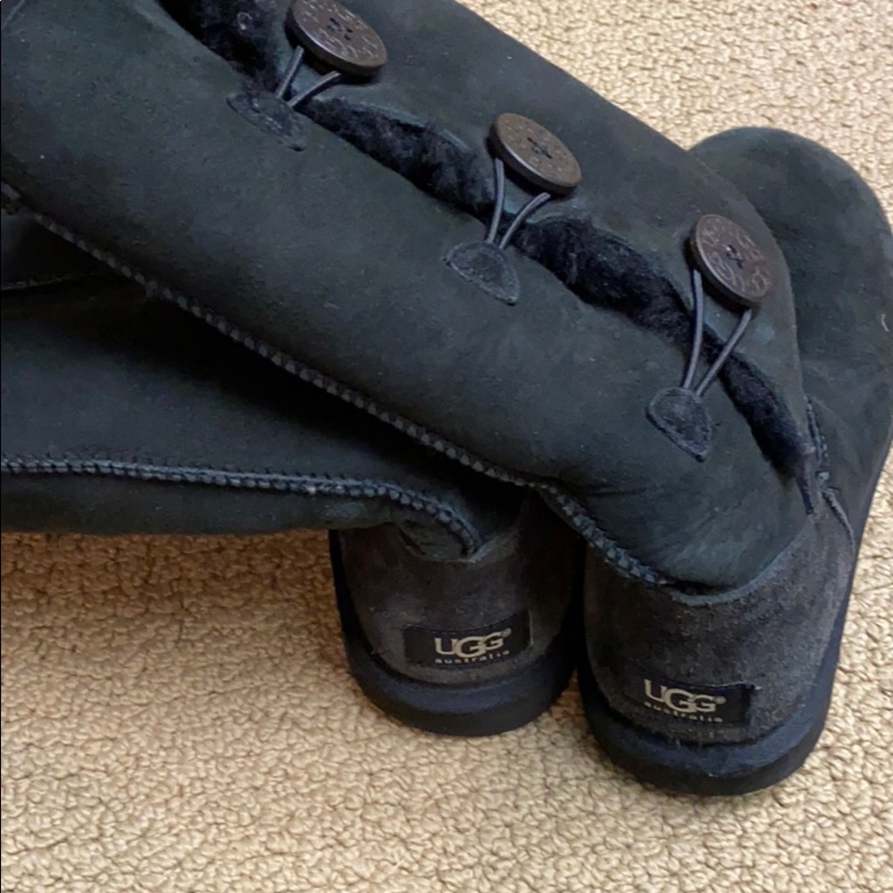 Ugg